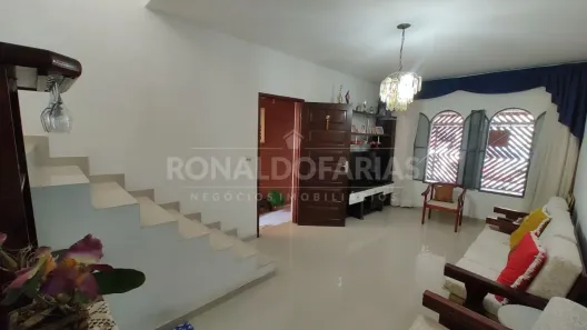 Sobrado com 3 Quartos à venda, 200m² no Terceira Divisão de Interlagos, São Paulo
