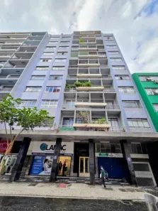 Apartamento com 2 Quartos para alugar, 51m² no Centro, Curitiba