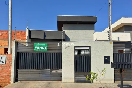 Casa com 3 Quartos à venda, 95m² no Jardim Primavera, Apucarana