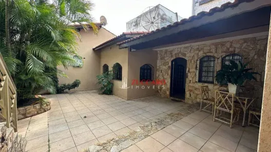 Sobrado com 3 Quartos à venda, 300m² no Vila Galvão, Guarulhos