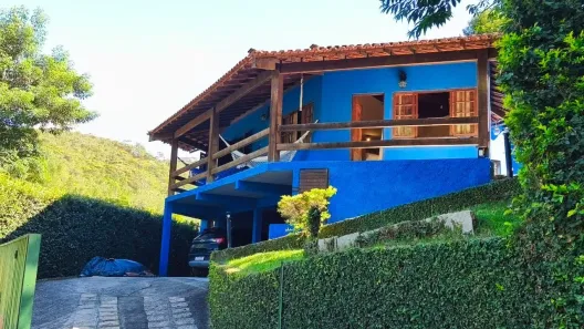 Casa de Condomínio com 4 Quartos à venda, 265m² no Agriões, Teresópolis