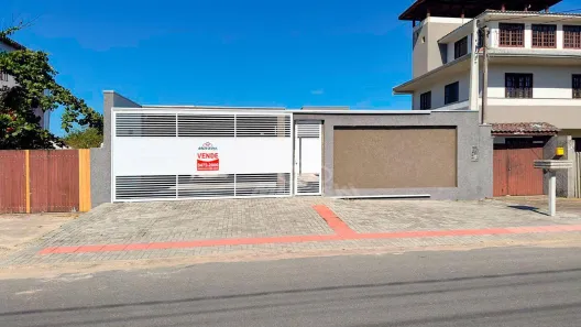 Casa com 4 Quartos à venda, 280m² no Guaratuba, Guaratuba