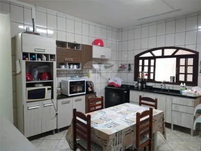 Sobrado com 5 Quartos à venda, 264m² no Jardim dos Ipês, Suzano