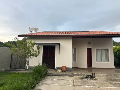 Casa com 4 Quartos à venda, 212m² no Granjas Rurais Reunidas São Judas Tadeu, Taubaté