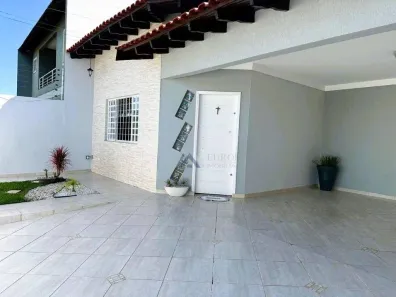 Casa com 3 Quartos à venda, 154m² no Coliseu, Londrina