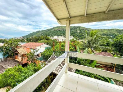 Casa com 3 Quartos para alugar, 525m² no São Francisco, Niterói