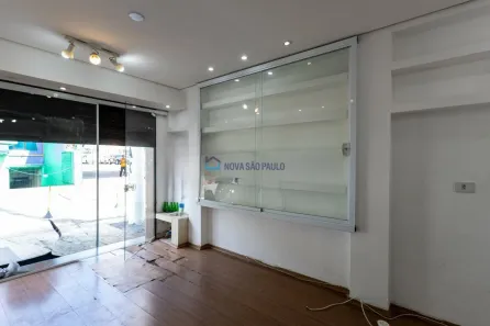 Ponto Comercial para alugar, 32m² no Bosque da Saúde, São Paulo
