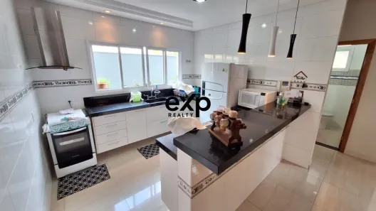 Casa com 3 Quartos para alugar, 300m² no Vila Bossi, Louveira