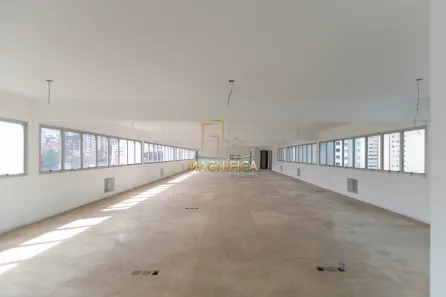 Sala Comercial com 2 Quartos para alugar, 2753m² no Centro, Curitiba