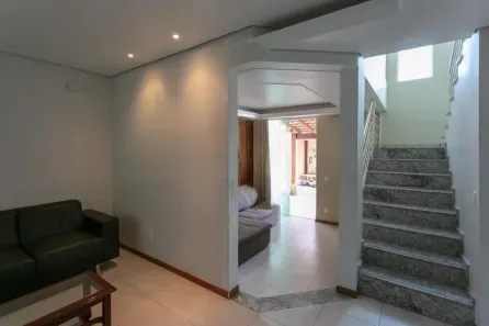 Casa com 3 Quartos à venda, 245m² no Santa Cruz, Belo Horizonte