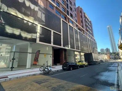 Sala Comercial para alugar, 82m² no Nações, Balneário Camboriú