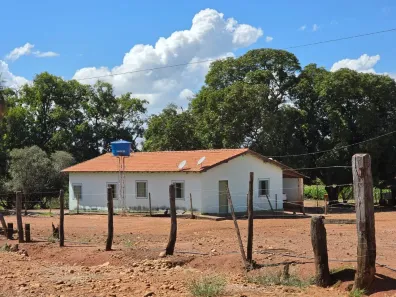 Fazenda/Sítio com 3 Quartos à venda, 1161600m² no Zona Rural, Paraúna