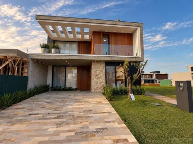 Casa de Condomínio com 4 Quartos à venda, 275m² no Remanso, Xangri-lá