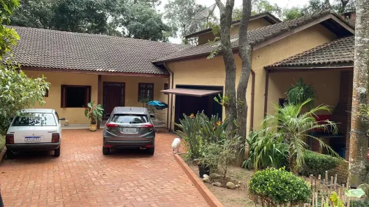 Casa de Condomínio com 3 Quartos à venda, 277m² no Caraguatá, Mairiporã