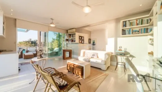 Casa de Condomínio com 3 Quartos para alugar, 367m² no Vila Assunção, Porto Alegre