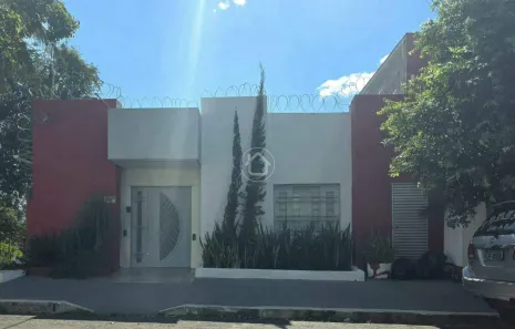 Ponto Comercial para venda ou aluguel, 200m² no Baú, Cuiabá