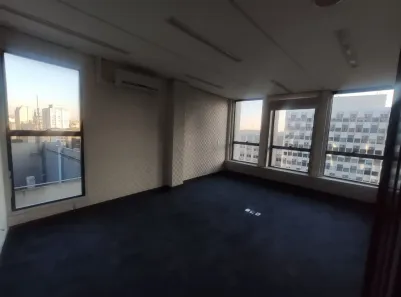 Sala Comercial para alugar, 131m² no Jardim Paulistano, São Paulo