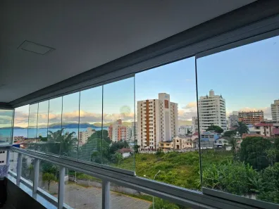 Apartamento com 2 Quartos à venda, 82m² no Barreiros, São José