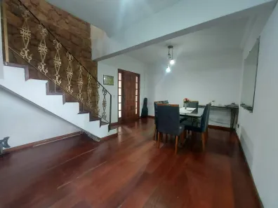 Casa com 3 Quartos à venda, 139m² no Democrata, Juiz de Fora