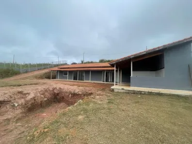 Casa de Condomínio com 3 Quartos à venda, 165m² no Centro, Ibiúna