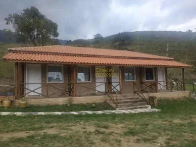 Fazenda/Sítio com 2 Quartos à venda, 400m² no Pedrinha, Guaratinguetá