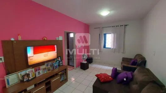 Casa com 2 Quartos à venda, 100m² no Laranjeiras, Uberlândia