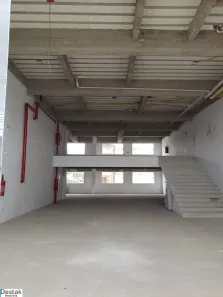 Ponto Comercial à venda, 310m² no Monte Castelo, Volta Redonda