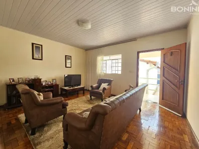 Casa com 3 Quartos à venda, 221m² no Vila Cordenonsi, Americana