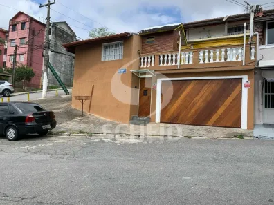 Sobrado com 3 Quartos à venda, 220m² no Vila Campo Grande, São Paulo