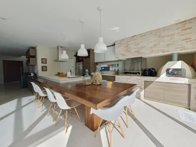 Casa de Condomínio com 3 Quartos à venda, 303m² no Rio Tavares, Florianópolis