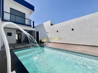 Sobrado com 3 Quartos à venda, 100m² no Jardim Porto Novo, Caraguatatuba
