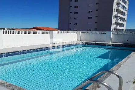 Casa com 2 Quartos para alugar, 700m² no Barreiros, São José