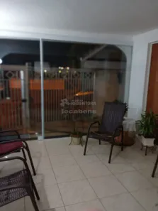 Casa com 2 Quartos para alugar, 103m² no Jardim Conceição, São José do Rio Preto