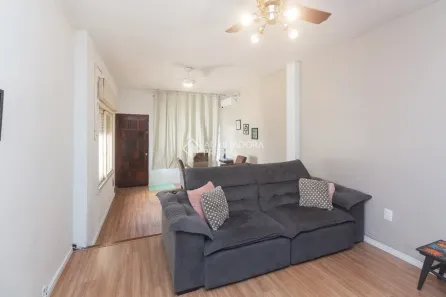 Apartamento com 2 Quartos para alugar, 76m² no São Sebastião, Porto Alegre