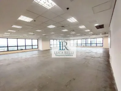 Prédio Comercial para alugar, 677m² no Alphaville Industrial, Barueri
