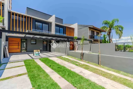 Casa com 3 Quartos à venda, 185m² no Tristeza, Porto Alegre