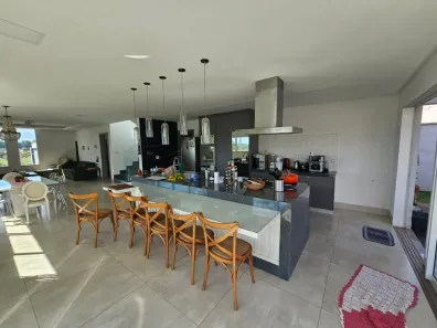 com 3 Quartos para alugar, 227m² no Jardins Barcelona, Senador Canedo