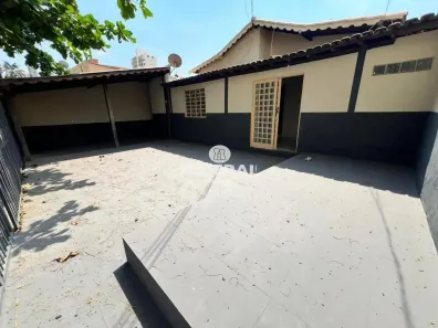 Casa com 4 Quartos para alugar, 180m² no Setor Central, Goiânia