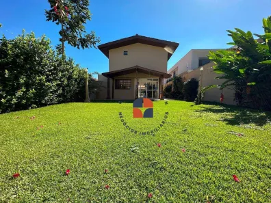 Casa com 3 Quartos para alugar, 236m² no Alto da Lapa, São Paulo
