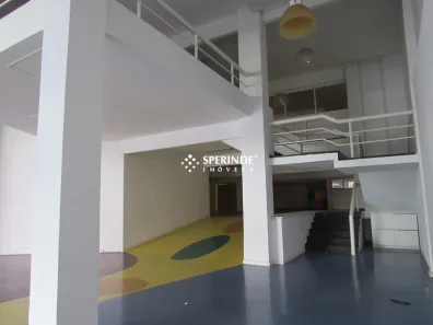 Ponto Comercial para alugar, 852m² no Cinqüentenário, Caxias do Sul