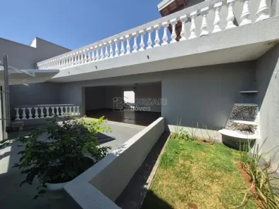Casa com 4 Quartos para alugar, 350m² no Centro, Araraquara
