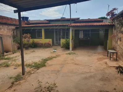 Casa com 2 Quartos à venda, 250m² no Arapoanga, Brasília