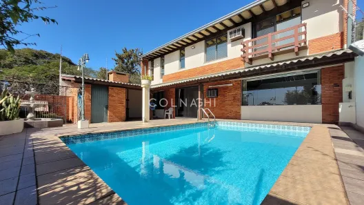 Casa com 4 Quartos à venda, 318m² no Três Figueiras, Porto Alegre