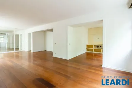 Apartamento com 3 Quartos à venda, 144m² no Cerqueira César, São Paulo
