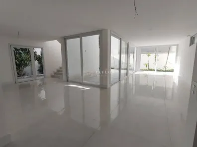 Casa com 4 Quartos à venda, 326m² no Jardim Petrópolis, São Paulo