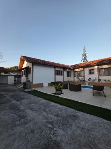 Casa com 4 Quartos à venda, 180m² no Manguinhos, Serra