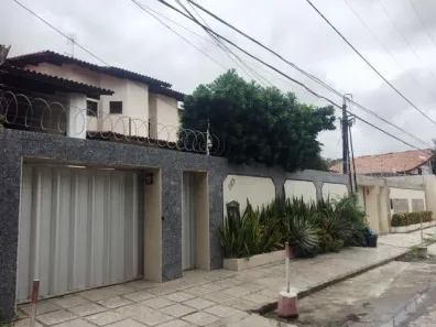 Casa com 5 Quartos à venda, 400m² no Parque Manibura, Fortaleza