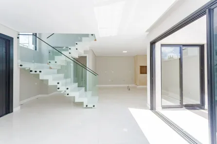 Casa de Condomínio com 3 Quartos à venda, 244m² no Santa Cândida, Curitiba
