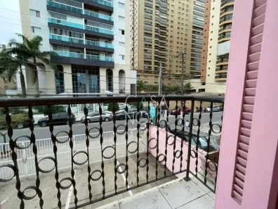 Sobrado com 3 Quartos à venda, 233m² no Embaré, Santos