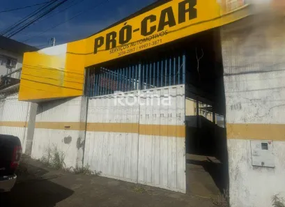 Galpão/Depósito/Armazém para alugar, 700m² no Martins, Uberlândia